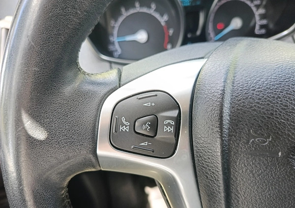 Ford EcoSport cena 41900 przebieg: 145000, rok produkcji 2016 z Wałbrzych małe 466